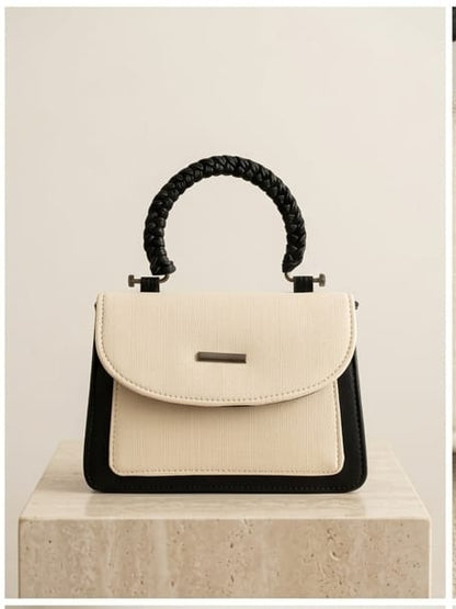 Elegant leather Bag